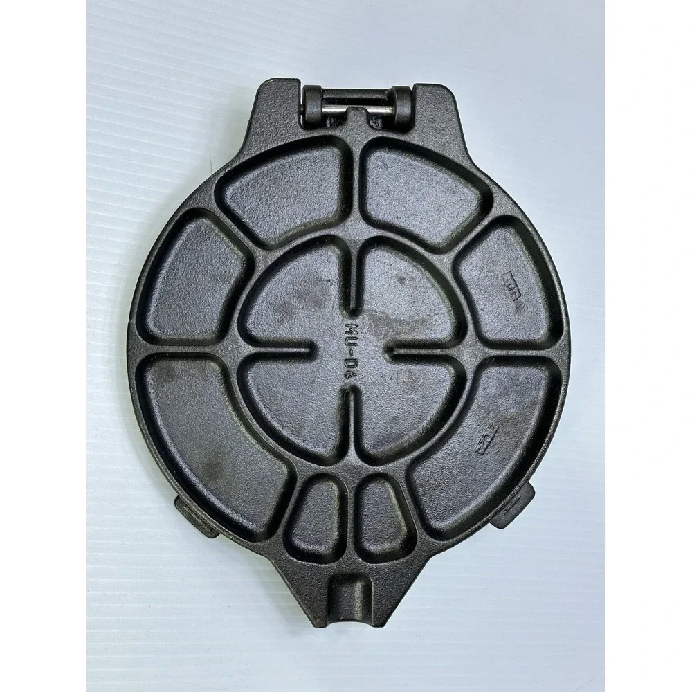 Original Victoria 8 inch Cast Iron Tortilla Press Pataconera Empanadas Used